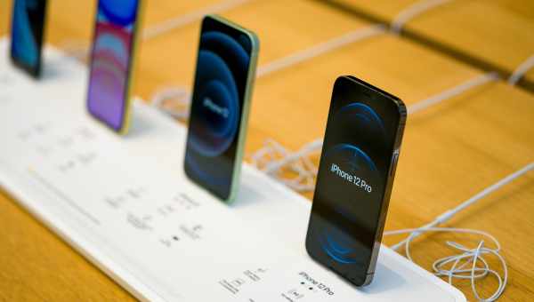 Почему успех iPhone 7 выгоден Samsung?
